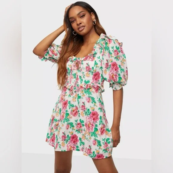 For Love & Lemons Loretta Mini Dress Floral Puff Sleeve Cutout M - Picture 8 of 10